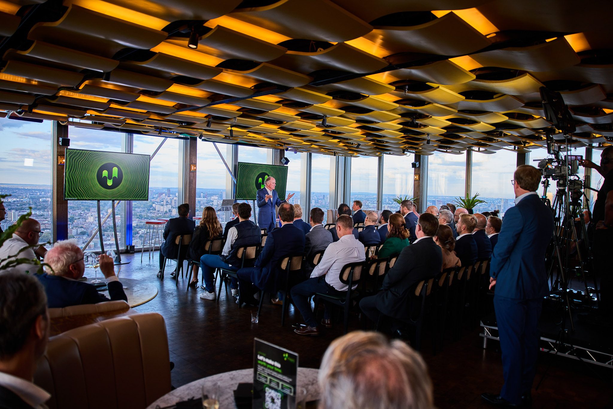 Corporate Event Photography and Videography in London: Behind the Scenes of a Corporate Event